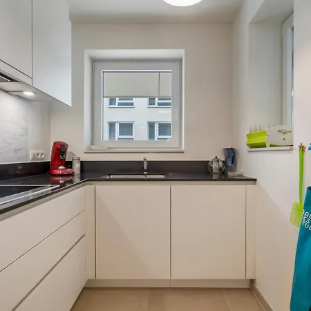 Fully New App W 2 Terraces At A Superb Location! 아파트 오스텐드