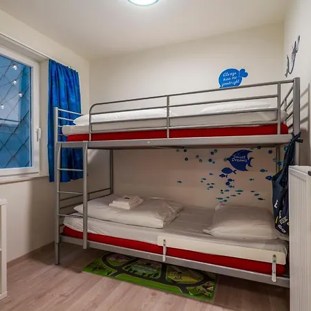 Fully New App W 2 Terraces At A Superb Location! 오스텐드